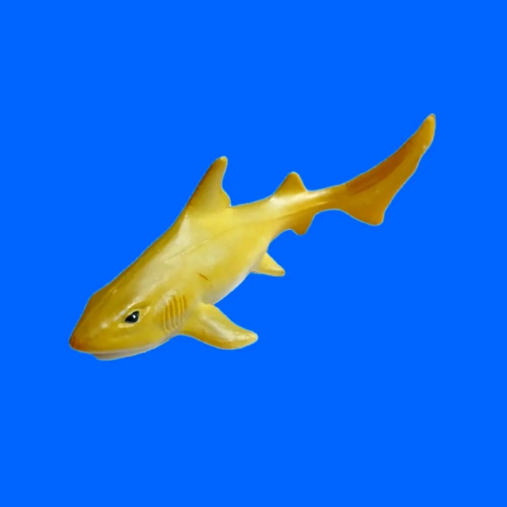 Lemon Shark, Very Nice Plastic Replica 6-inch replacement toy - Picture 1 of 12